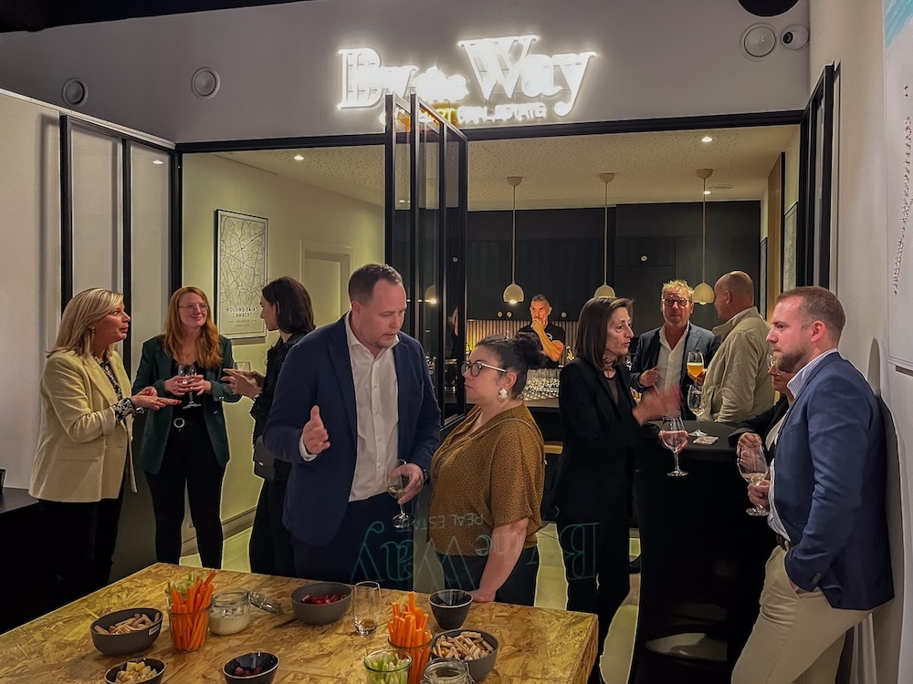 42. Elitis x By the Way