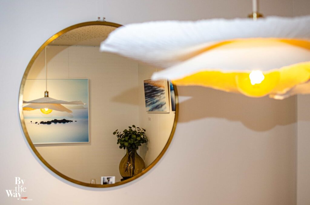 90. By the Way-Vernissage-Henri Weyrich-the sea of tranquility